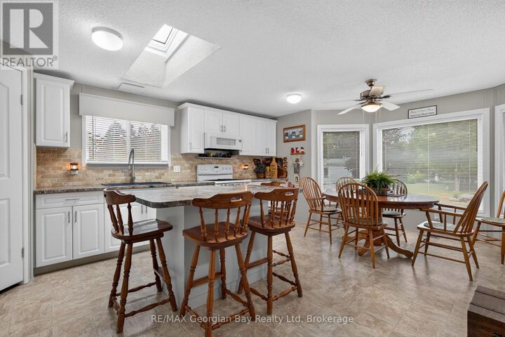 Property Photo:  5411 Elliott Sideroad  ON L4R 4K3 
