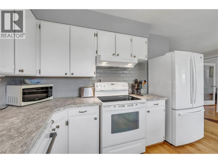 Property Photo: 707 Ross Avenue BC V2A 3A5
