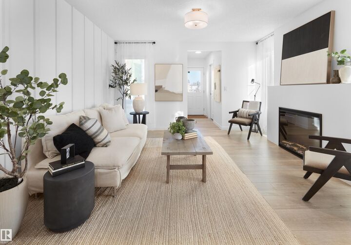 Property Photo:  3 18628 18 Avenue NW  AB T6M 3E8 