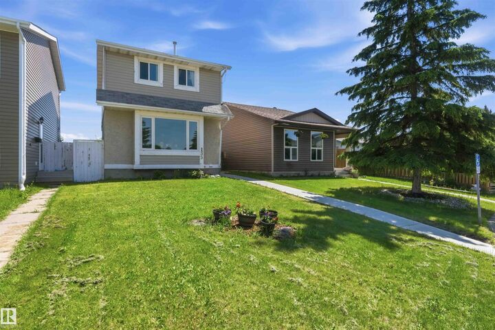 Property Photo:  135 Birch Drive  AB T0A 1N0 