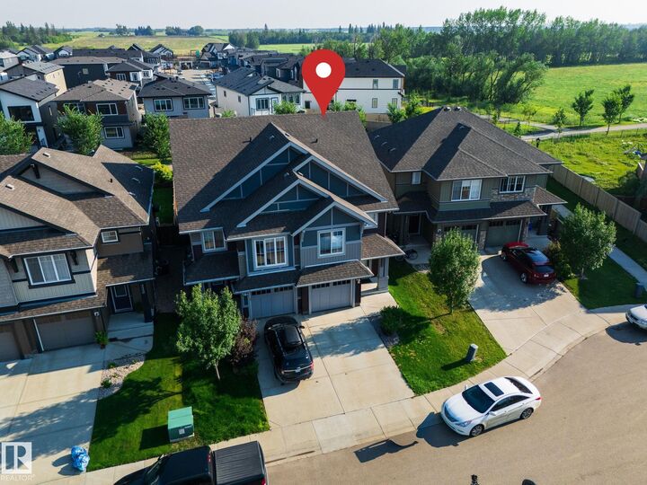 Property Photo:  5233 Crabapple Link SW  AB T6X 2H6 
