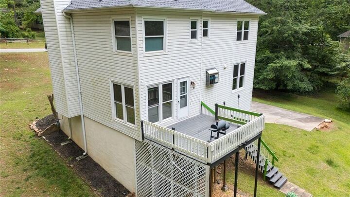 Property Photo:  105 Stafford Court  GA 30215 