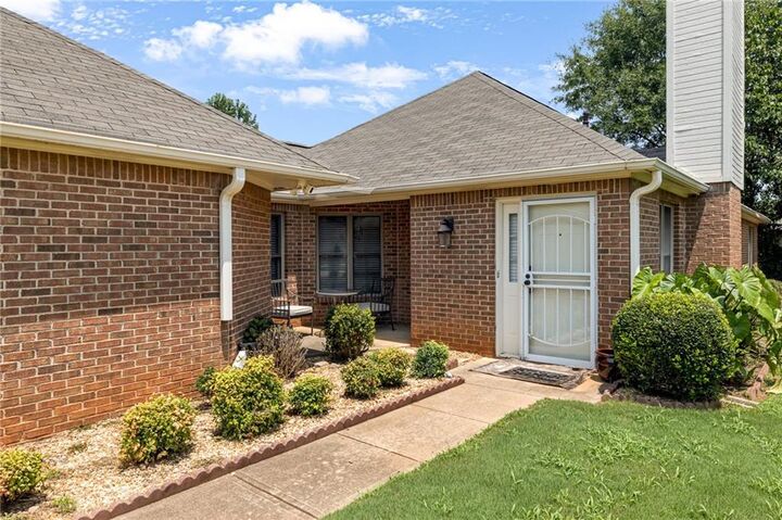 Property Photo: 3357 Salem Cove Trail SE GA 30013