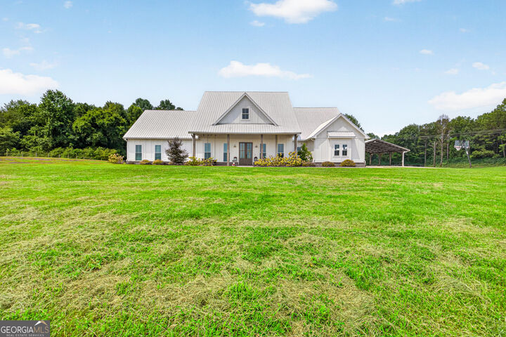Property Photo: 1475 Storey Lane GA 30549