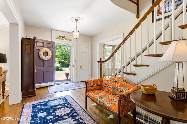 Property Photo:  2343 Village Dr  KY 40205 