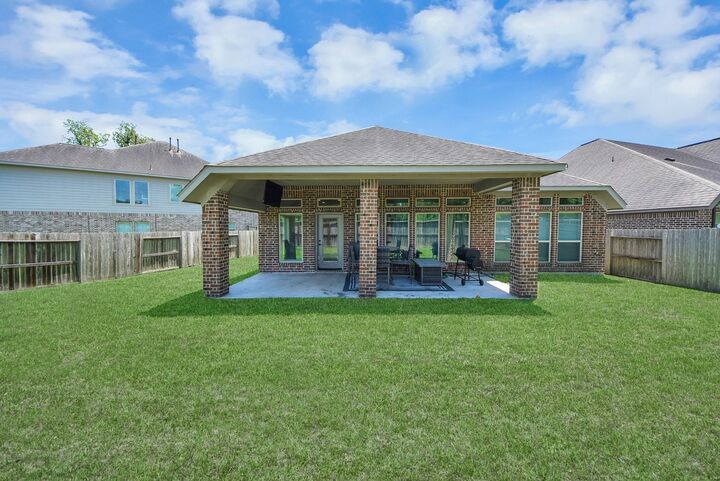 Property Photo:  2755 Parker Oak Pass  TX 77459 