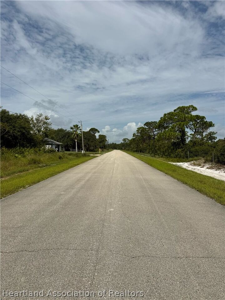 Property Photo:  1419 Ivy Street  FL 33852 