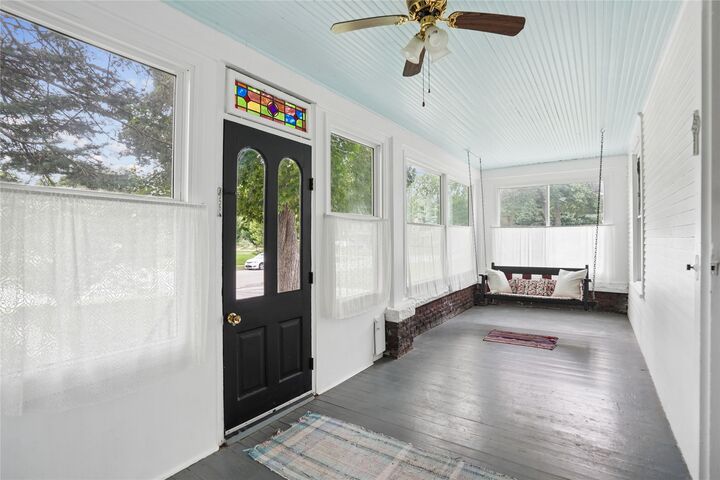 Property Photo:  3719 Cottage Grove Avenue  IA 50311 