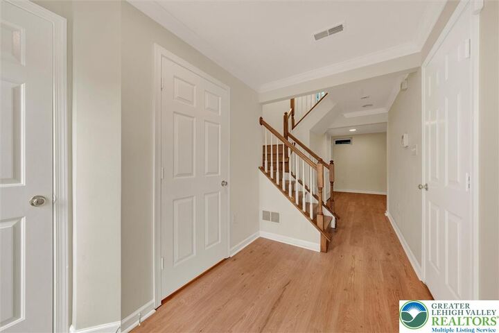 Property Photo: 148 Knollwood Drive PA 18042