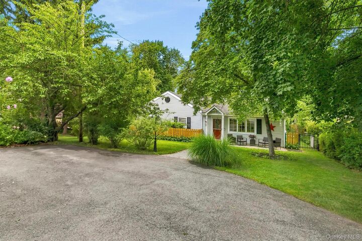 Property Photo:  270 Cromwell Hill Road  NY 10950 