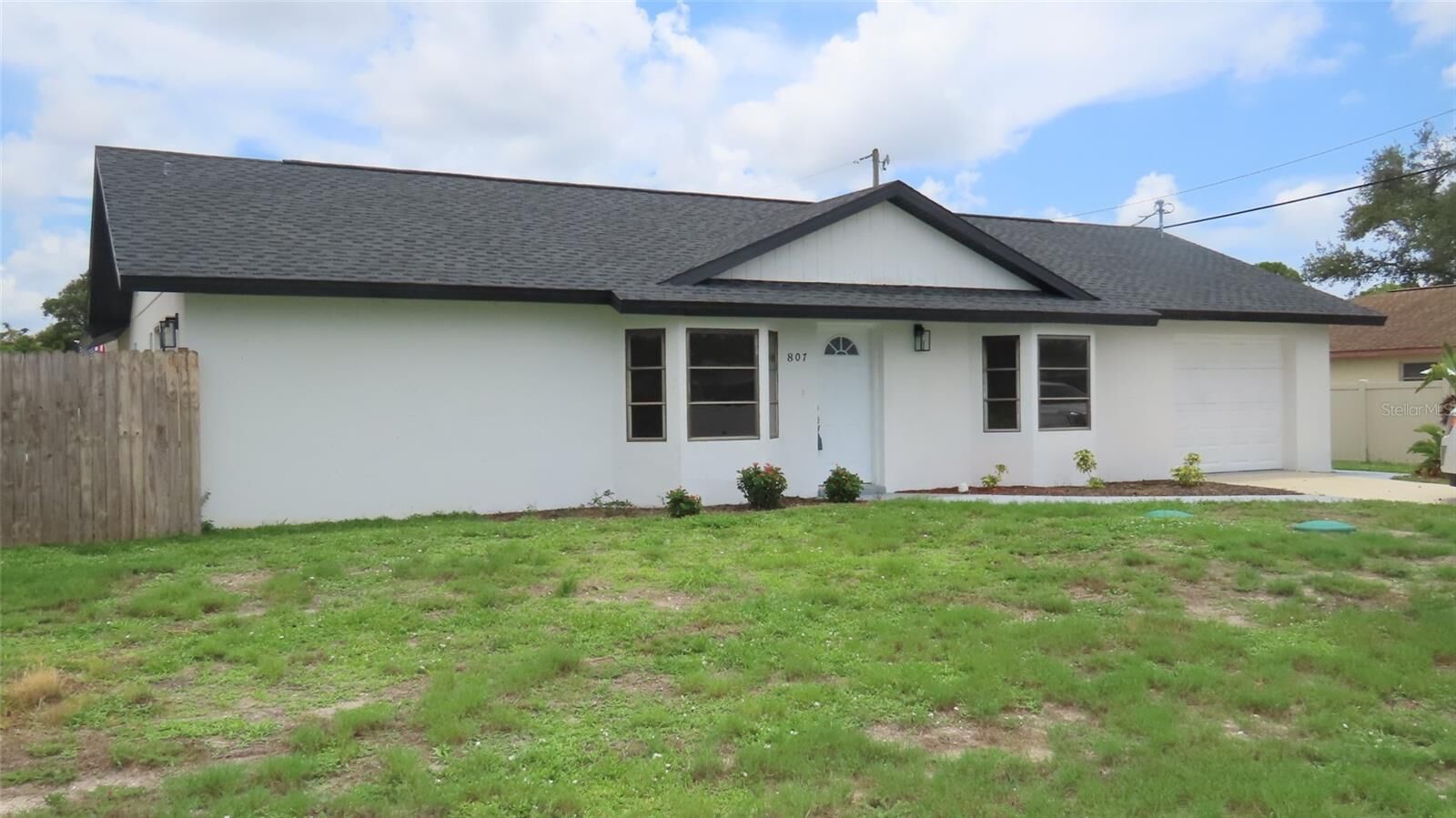 Property Photo:  807 Nectar Road  FL 34293 