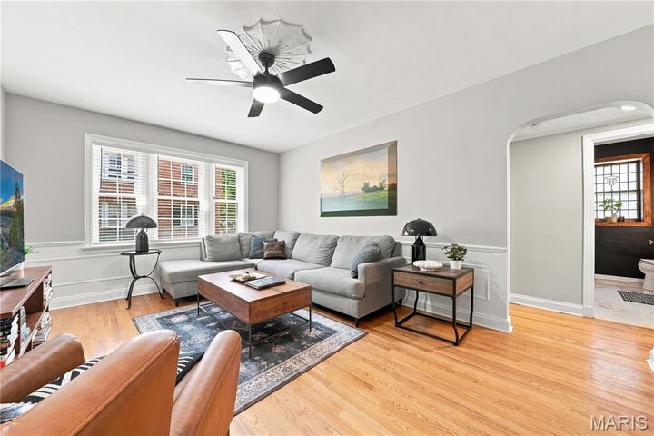 Property Photo: 7530 Cromwell Drive 1N MO 63105