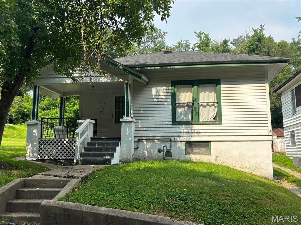Property Photo: 1127 Sierra Street MO 63401