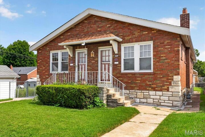 Property Photo: 4327 Tyrolean Avenue MO 63116