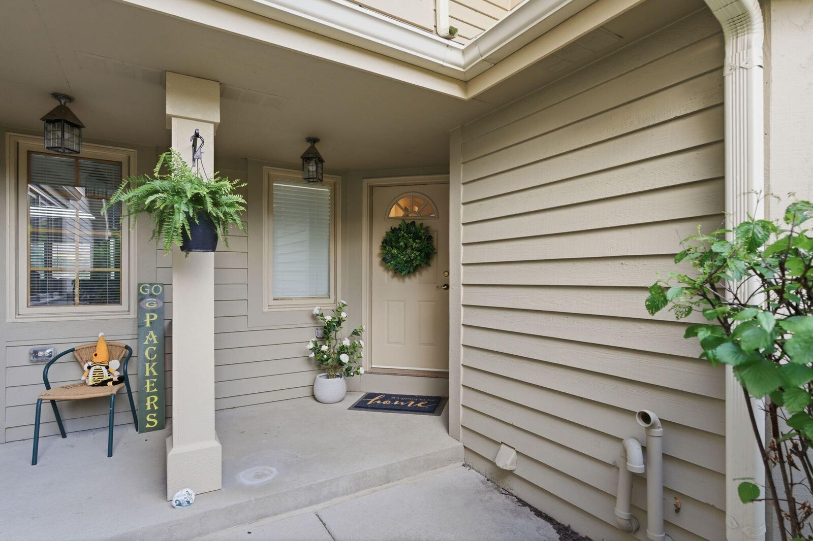 Property Photo: W240n2160 Dorchester Dr WI 53072
