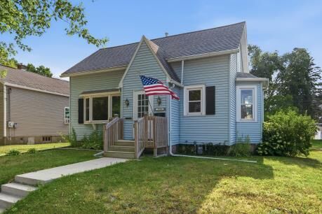 Property Photo:  1516 N 23rd St  WI 54220 