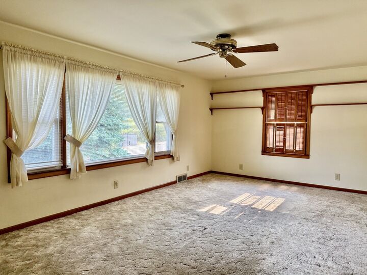 Property Photo:  1021 7th Street  IL 61354 