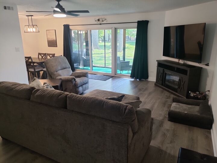 Property Photo:  11241 S Cherry Court 56B  IL 60465 