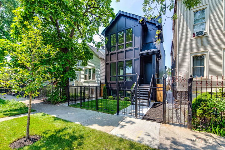 Property Photo: 1830 N Saint Louis Avenue 1F IL 60647