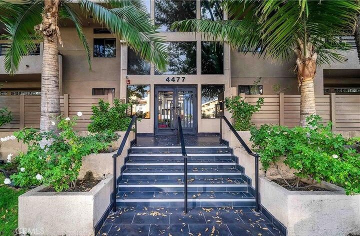 Property Photo:  4477 Woodman 310  CA 91423 