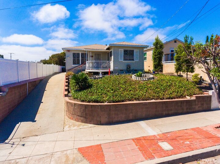 Property Photo:  1223 W Elberon  CA 90732 