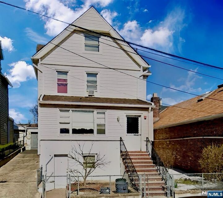 Property Photo:  147 Lincoln Avenue  NJ 07050 