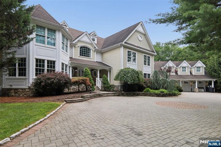 Property Photo: 122 Helen Court NJ 07417