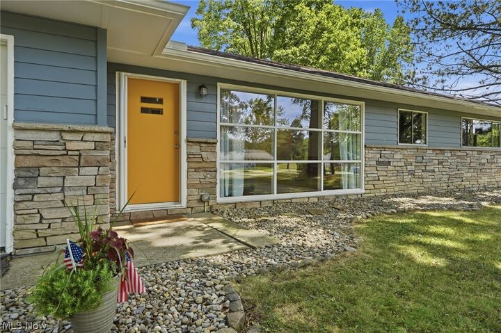 Property Photo: 8161 Marianna Boulevard OH 44147