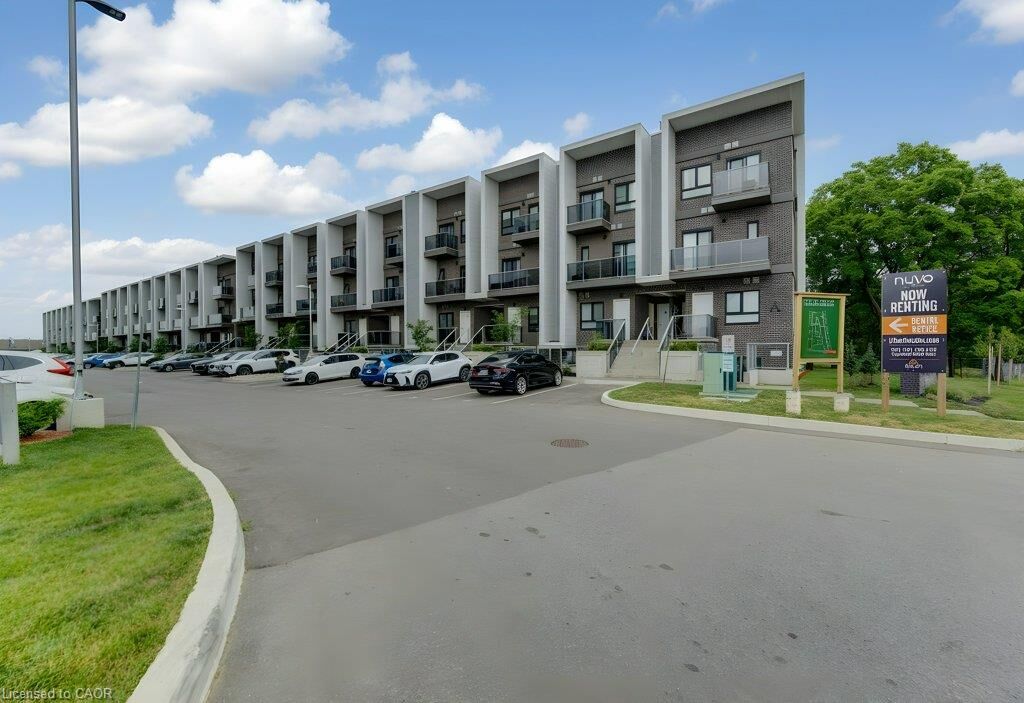 Property Photo:  1430 Highland Road W 18A  ON N2N 0C3 