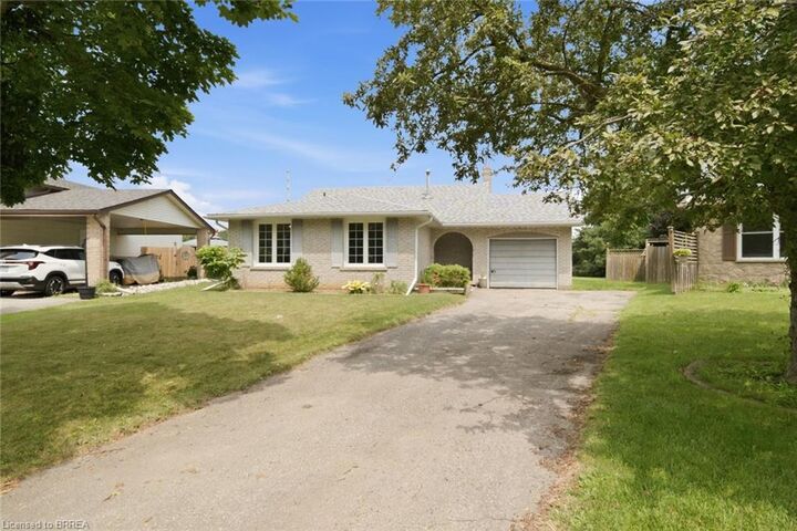 7 Sigurd Jensen Court — photo 1