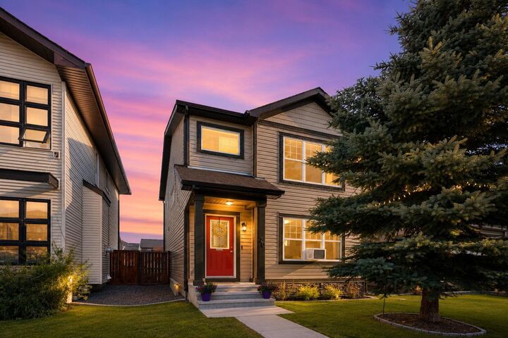 70 Walden Manor SE — photo 1