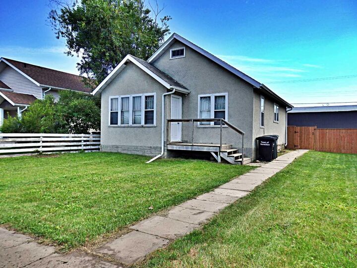 Property Photo: 4709 48B Avenue AB T9X 1R8