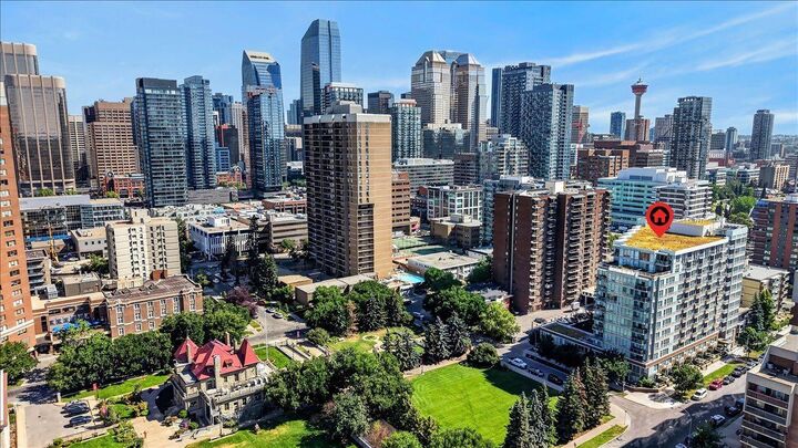 Property Photo: 626 14 Avenue SW 414 AB T2E 0X4