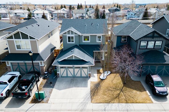 Property Photo: 462 Williamstown Green NW AB T4B 0T2