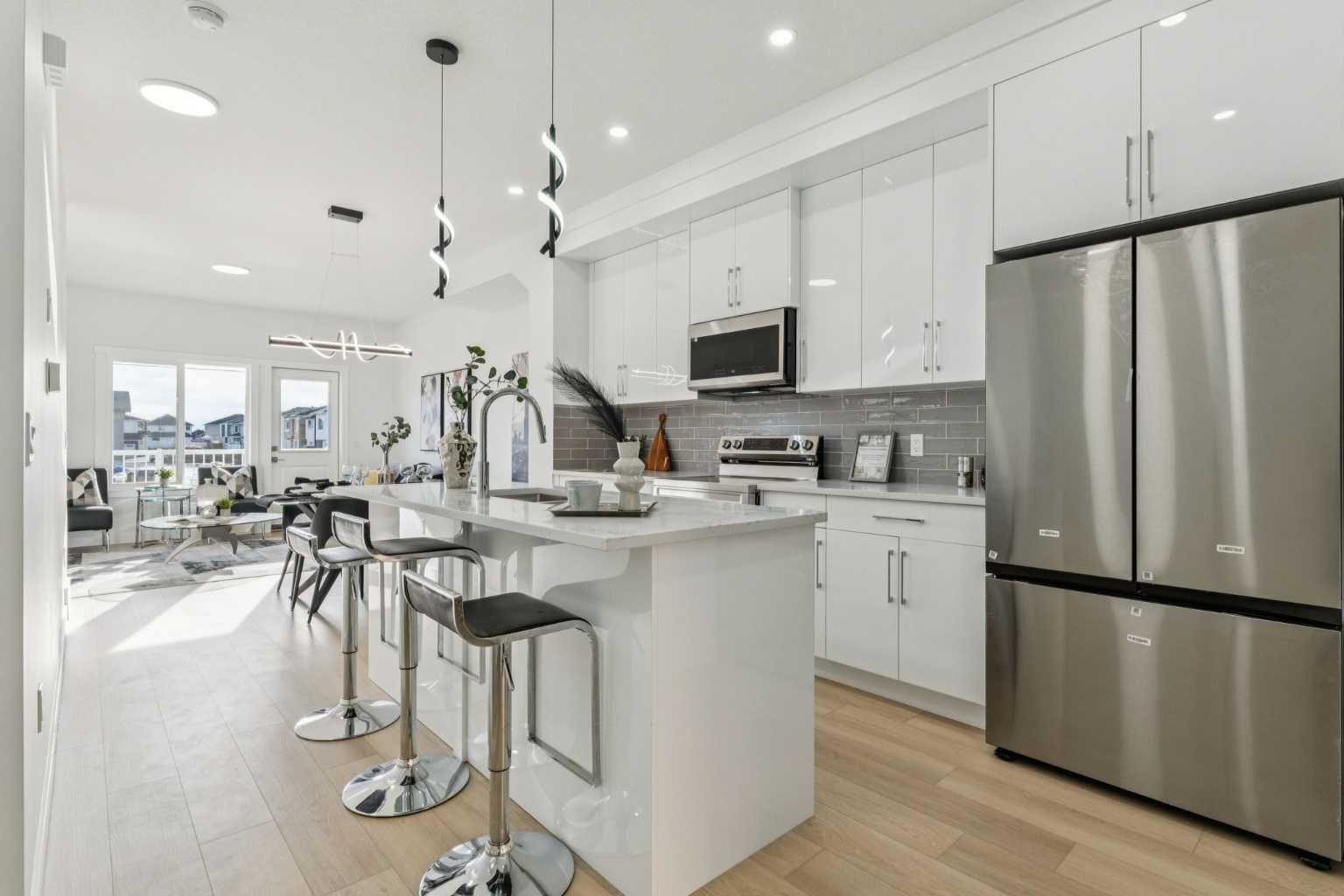 Property Photo: 95 Saddlecrest Circle NE 202 AB T3J 0Z2