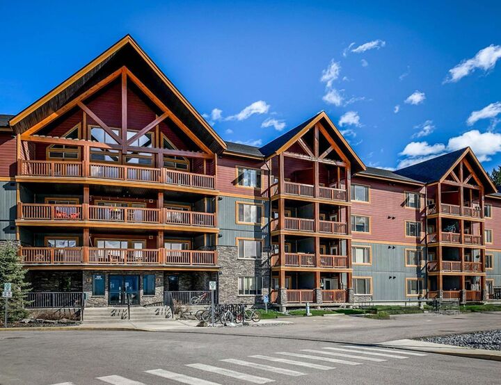 300 Palliser Lane 120 — photo 1