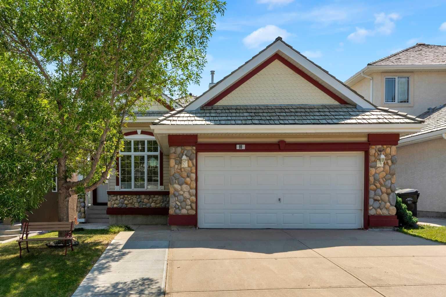 Property Photo: 99 Edgeridge View NW AB T3A 5Z1