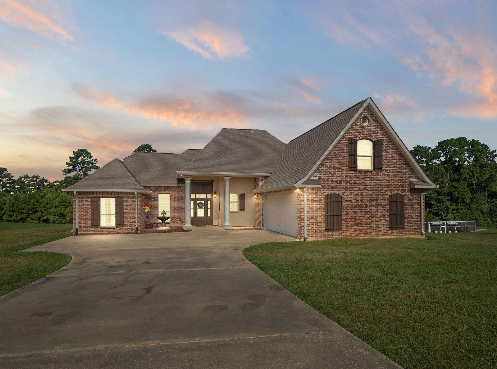 Property Photo:  166 Woods Rd  LA 71446 