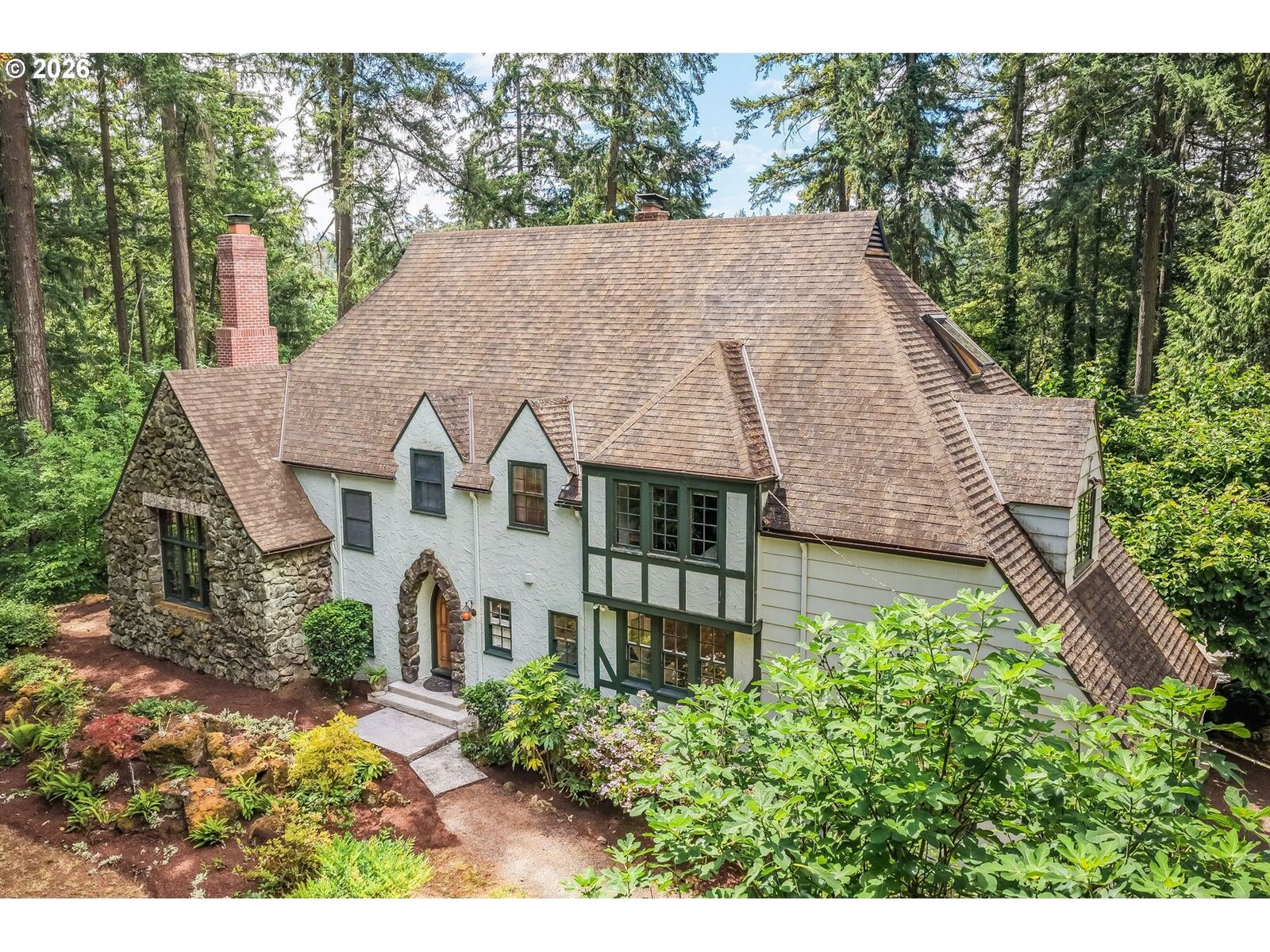 Property Photo:  920 Fairway Rd  OR 97034 
