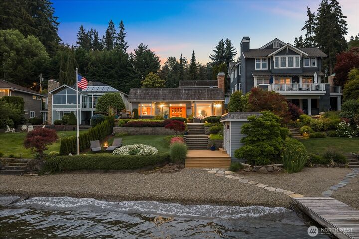 Property Photo:  17834 SE 40th Place  WA 98008 
