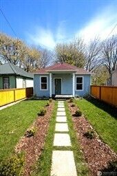 Property Photo:  7537 S Dillard Avenue  WA 98237 
