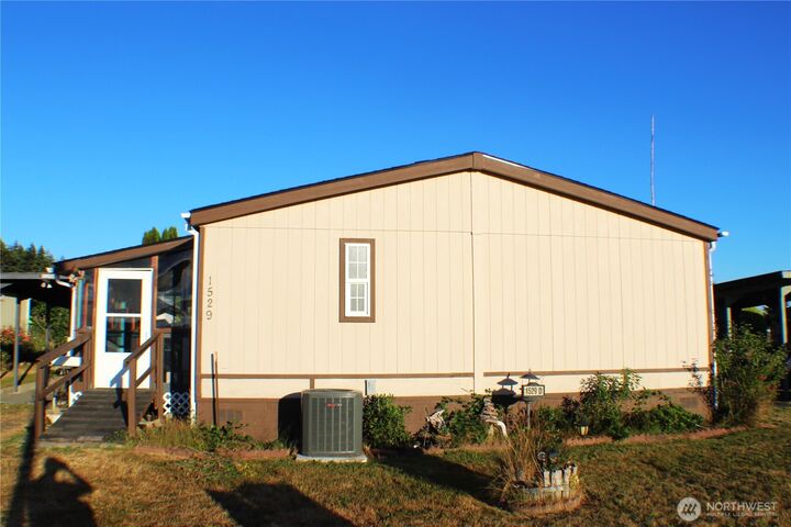 Property Photo:  1529  Bishop Rd. D  WA 98532 