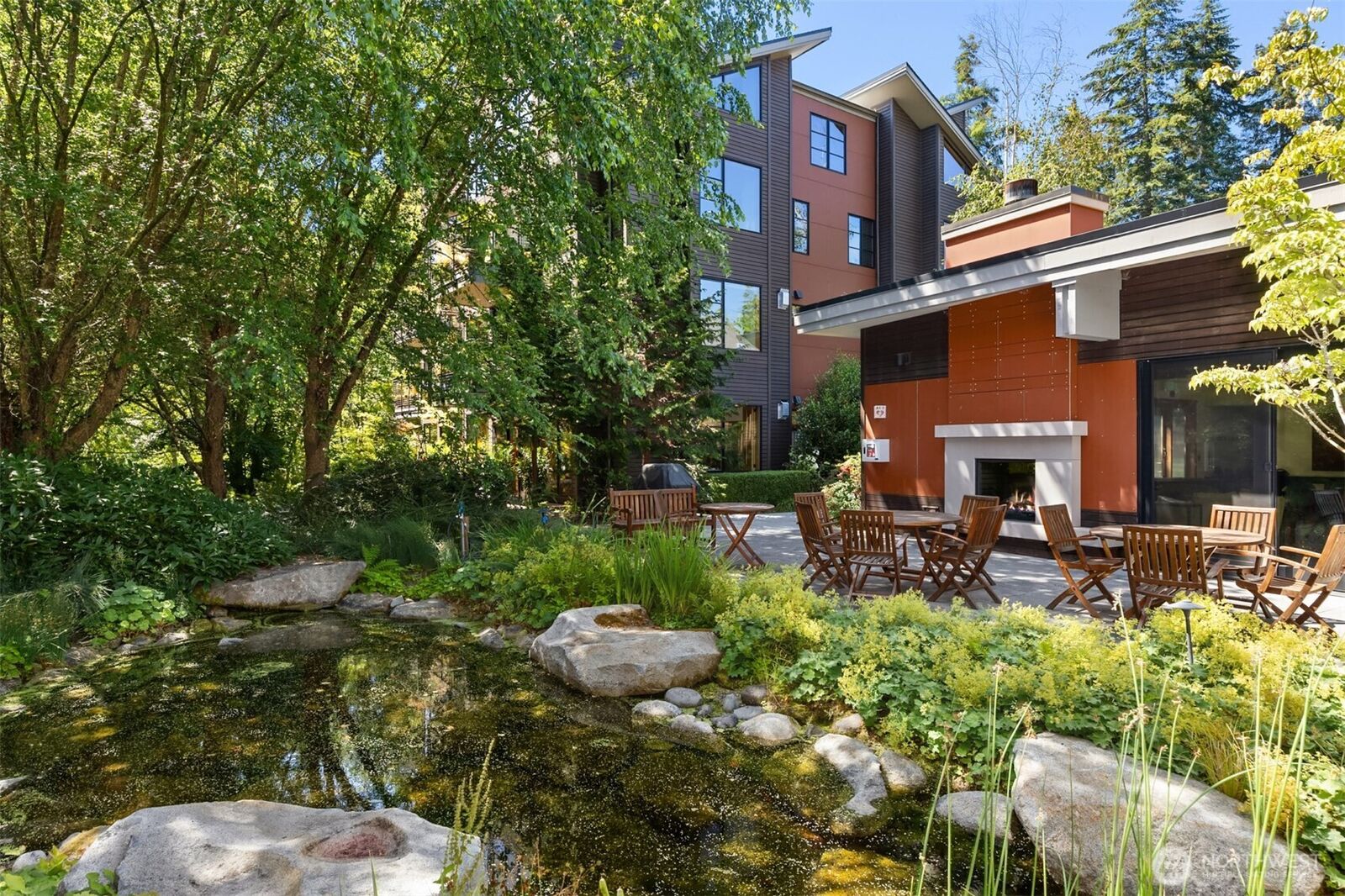 Property Photo:  998 NE Vineyard Lane J101  WA 98110 