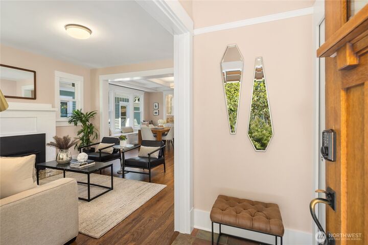 Property Photo: 110 NE 59th Street WA 98105