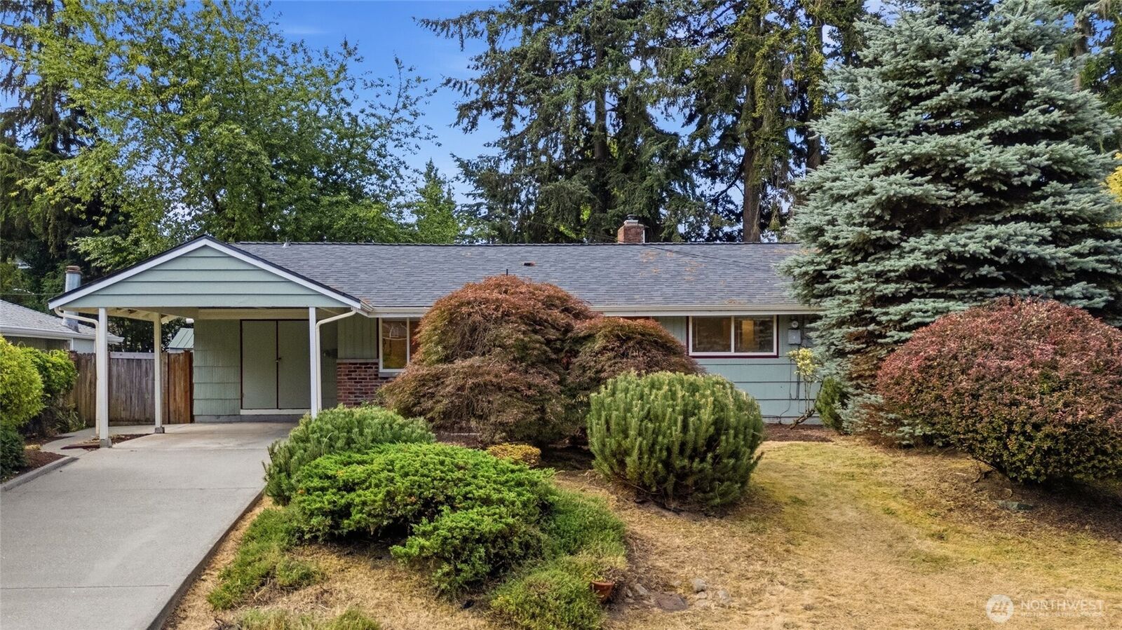 Property Photo:  7614  193rd Place SW  WA 98026 