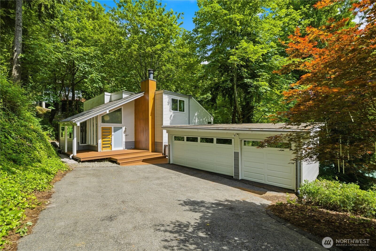 Property Photo:  4807 E Mercer Way  WA 98040 