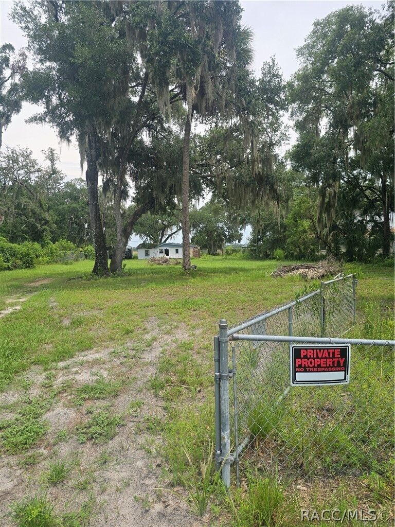 Property Photo:  2931 N Wheaton Point  FL 34442 