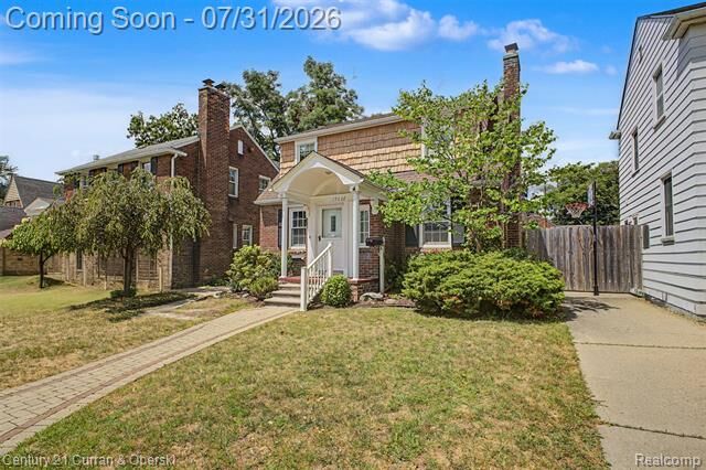Property Photo:  19036 Outer Drive  MI 48128 