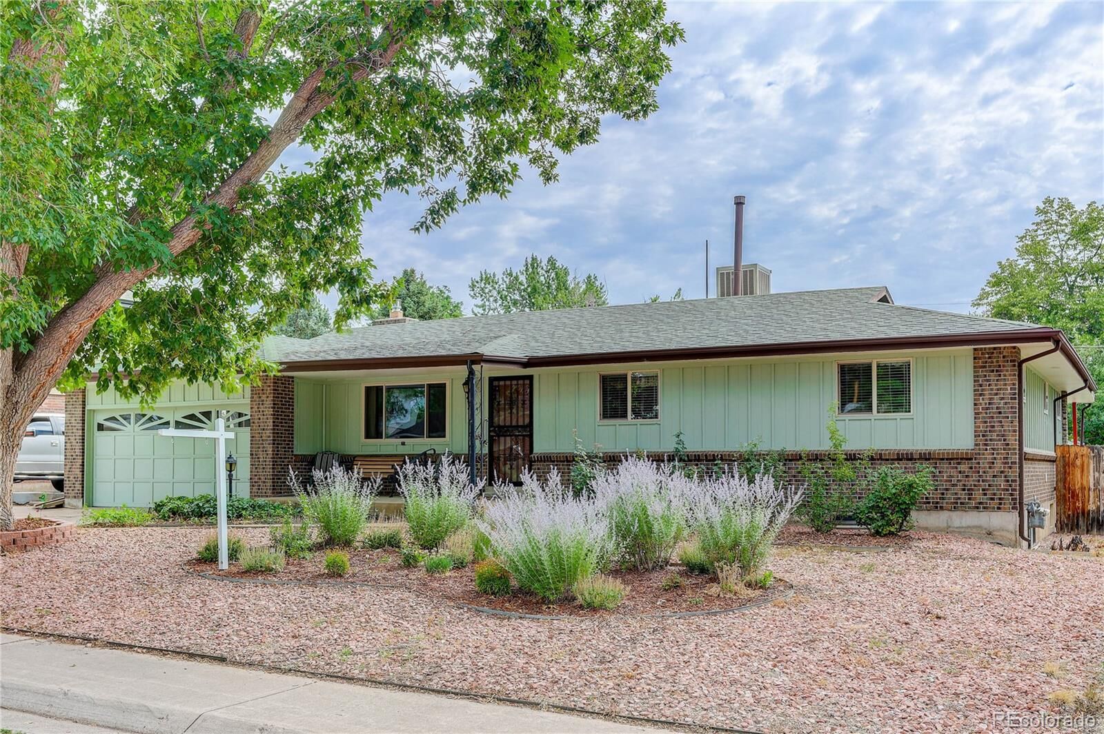 Property Photo:  2974 S Eaton Street  CO 80227 