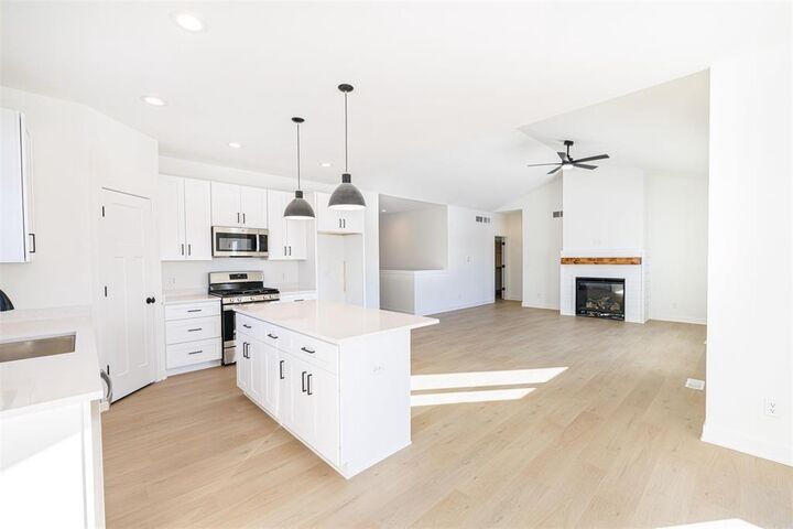 Property Photo:  3806 Green Ash Drive  WI 53545 